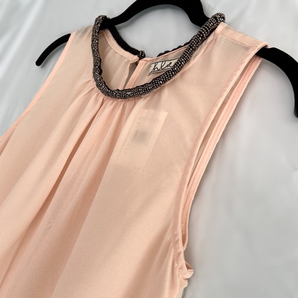 NEW Chloe K Sleeveless Top Blush Coral w Beaded Neckline & Hi Lo Hem Size Medium - Picture 4 of 13